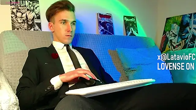 Czat XXX na żywo – Midnighter_