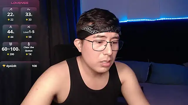 andrewmhilton_: вебкам-шоу