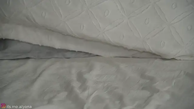 Chatroom XXX en direct de Alyonaqueen_