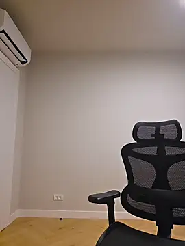 MiaRides19 – webcam-show