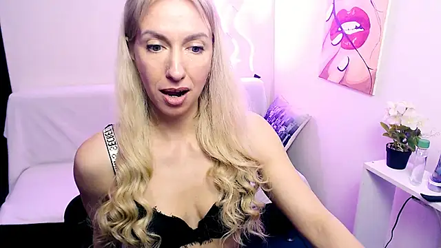 Онлайн чат XXX Cute_Smile_Shy