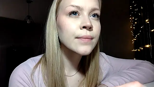 Онлайн чат XXX LunaPeony