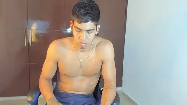 Milo_LatinBoy 现场XXX聊天