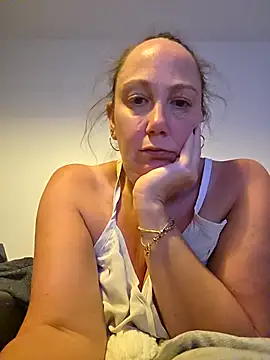 Wisie_Cutie Adlı Modelin Canlı XXX Sohbeti