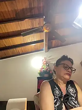 Sharongirl07のライブXXXチャット