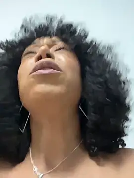 dianagolley420's Live XXX Chat