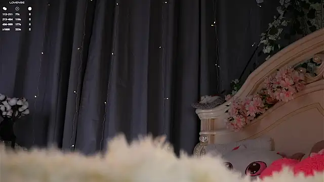 EdlinAlliston Adlı Modelin Canlı XXX Sohbeti