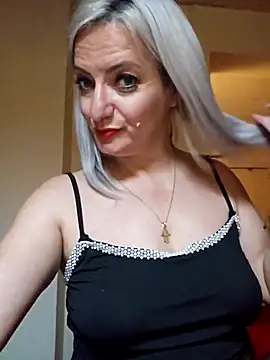 LadyTouch Live XXX Chat