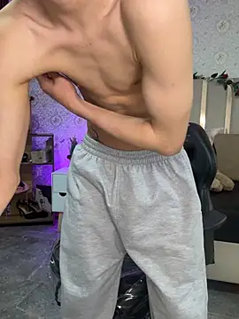 Онлайн чат XXX kaelwolf_tay