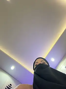 Amberonee31's Webcam Show