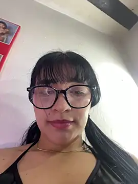 แชท XXX สดของ Hhannachiki