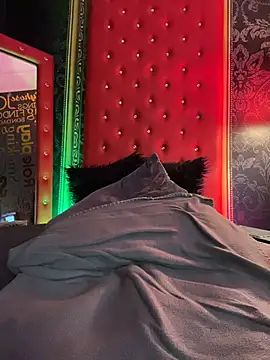 Chat XXX ao vivo de SweetCheeksXXX