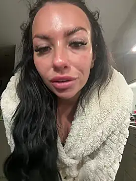 BELLABLACKXUK Chat XXX in diretta