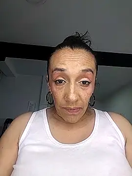 Chat XXX en directo de Shantey_Laurent