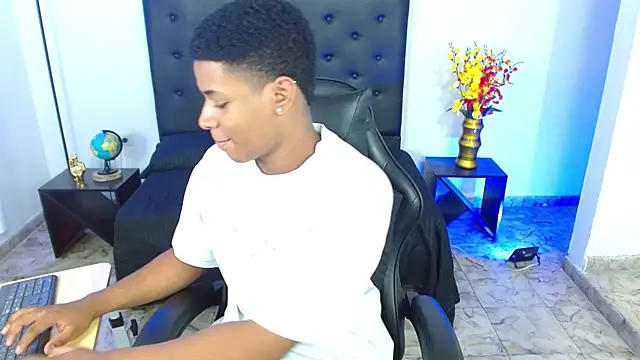 liiam3 网络视讯表演