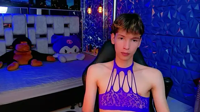 Pokazy przed kamerką – Stefany_PiInk