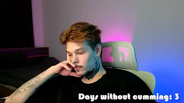 DENIS_HERE's Live XXX Chat