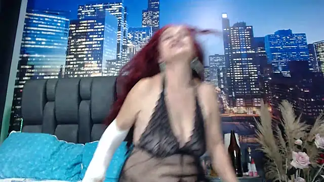 Lucy_mature8のライブXXXチャット