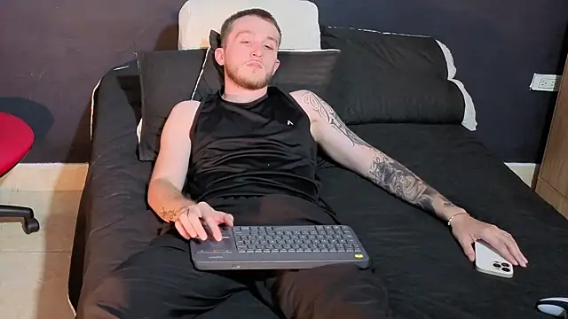 Dylanwhite23_のウェブカメラショー