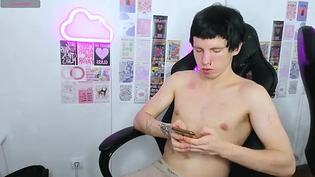 CutieKai_ Adlı Modelin Web Kamerası Şovu