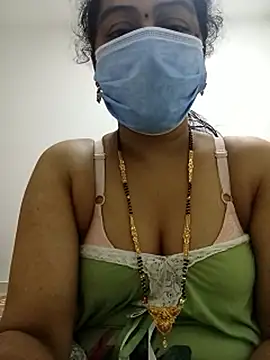 Chikki_20 webcam show