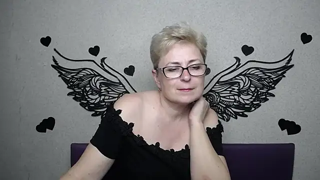 EmiliaGree webcam show