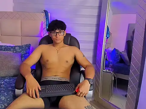 mathias_oberlin live XXX chat