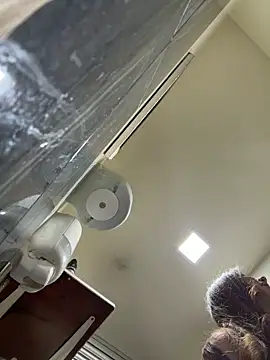 roouse 现场XXX聊天