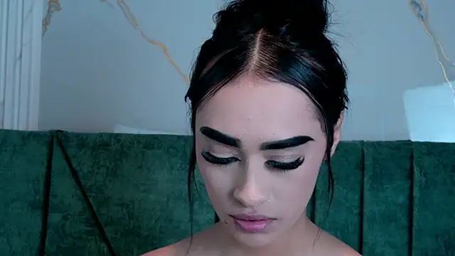 sophieedear élő XXX-chatje