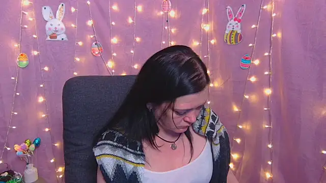 LauraFinn Chat XXX live