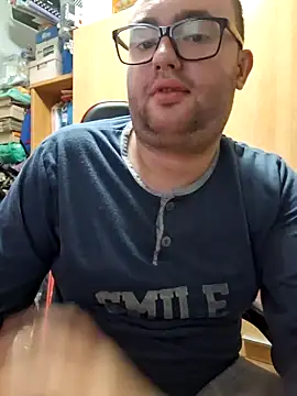 Czat XXX na żywo – Javier_bear