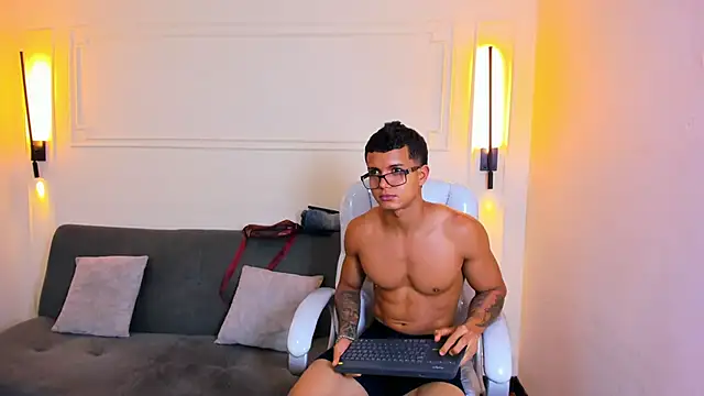 Czat XXX na żywo – Paradise_boy_s