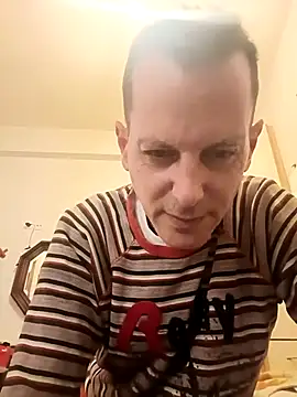 Czat XXX na żywo – TipMeStripMe22cmPOV