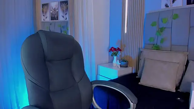 StellarKitty_'s Live XXX Chat