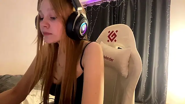 axin_burnell's Live XXX Chat