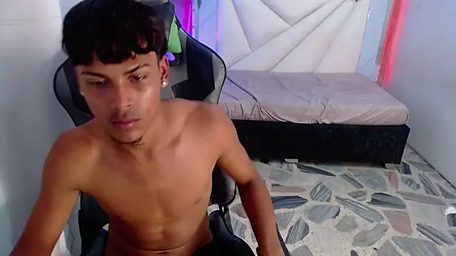 Czat XXX na żywo – Angel_foxc_