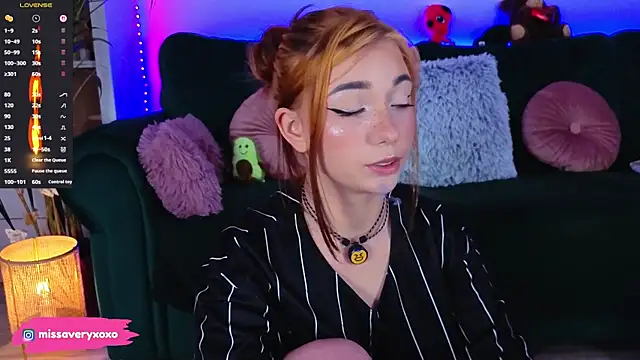 Avery--: онлайн-секс-чат