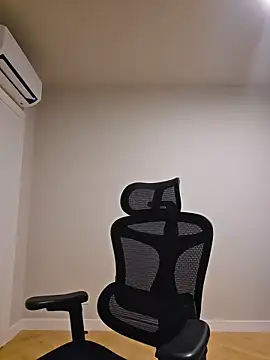 Živý XXX chat MiaRides19