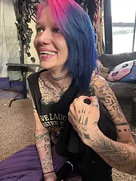 Toxii- Chat XXX in diretta