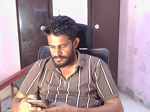 HotXKrish: онлайн-секс-чат