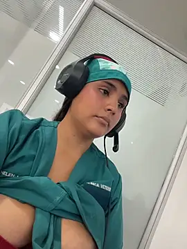 Noa_Harper- 라이브 XXX 채팅