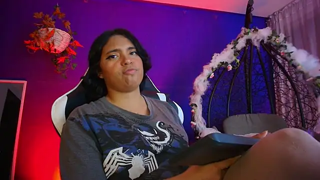 Emmapark_ élő XXX-chatje