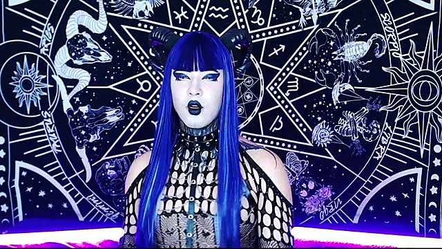 naomi_satan Pertunjukan Webcam