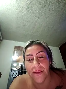 maynor_1998 Adlı Modelin Canlı XXX Sohbeti