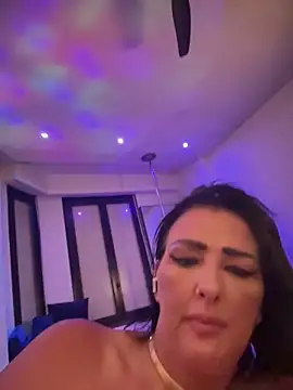 TiffanyRoxx Chat XXX live