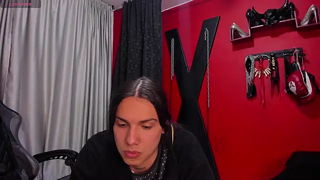 Almaazz: απευθείας συνομιλία ΧΧΧ