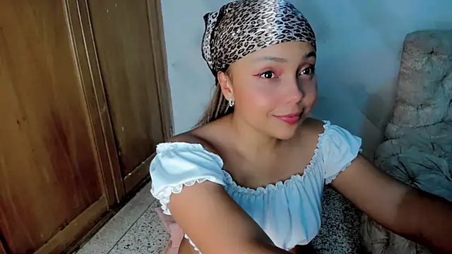 Molly_Logan live XXX chat