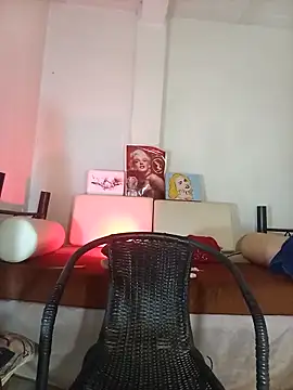 alfablackx 即時 XXX 聊天