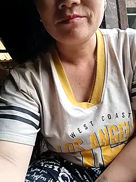 Lindxx-hot's Live XXX Chat