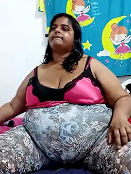 Chat +18 de SusanaEshwar ao vivo